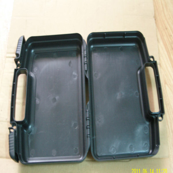 �������